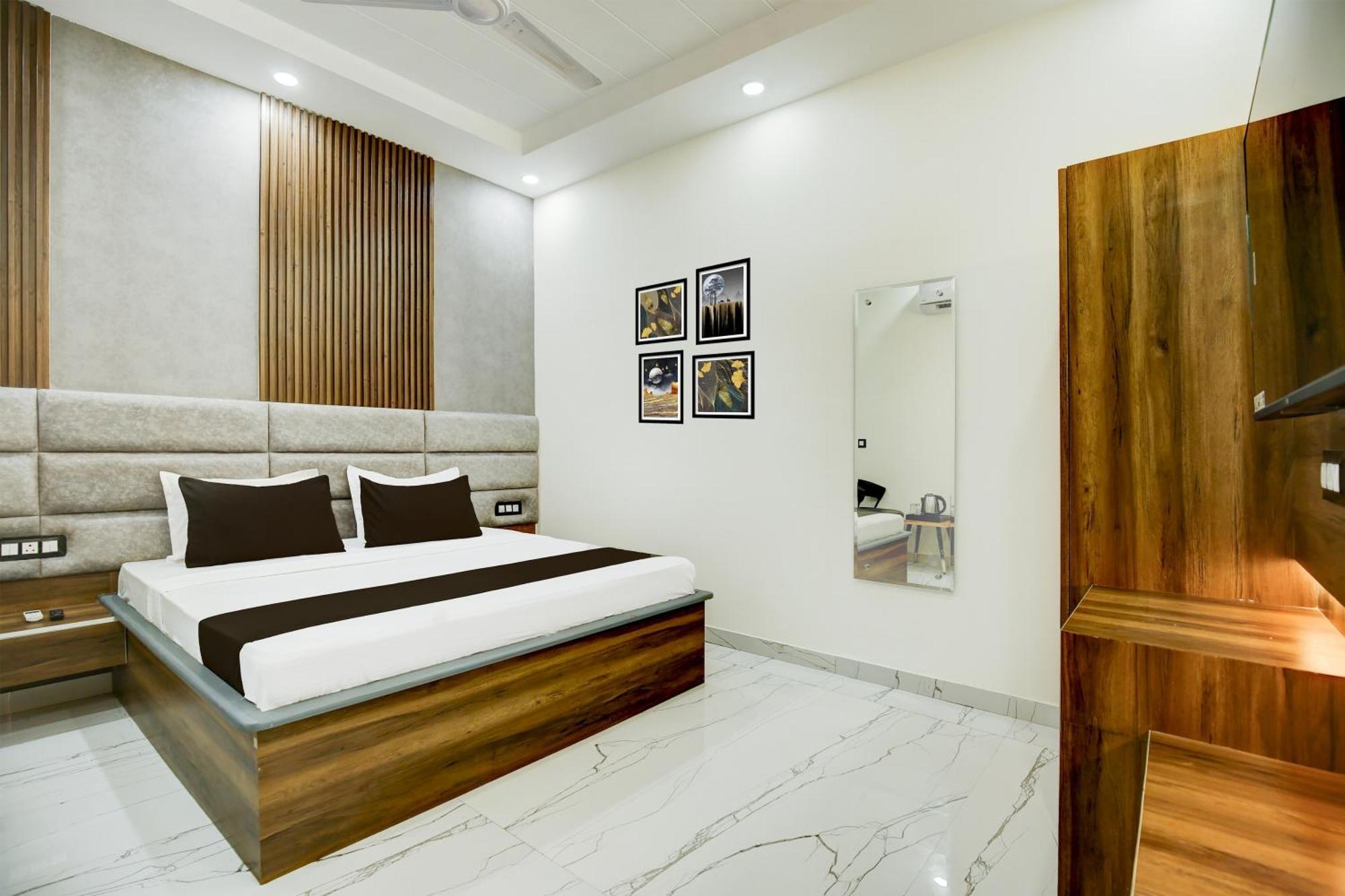 Hotel O Platinum Zirakpur ภายนอก รูปภาพ